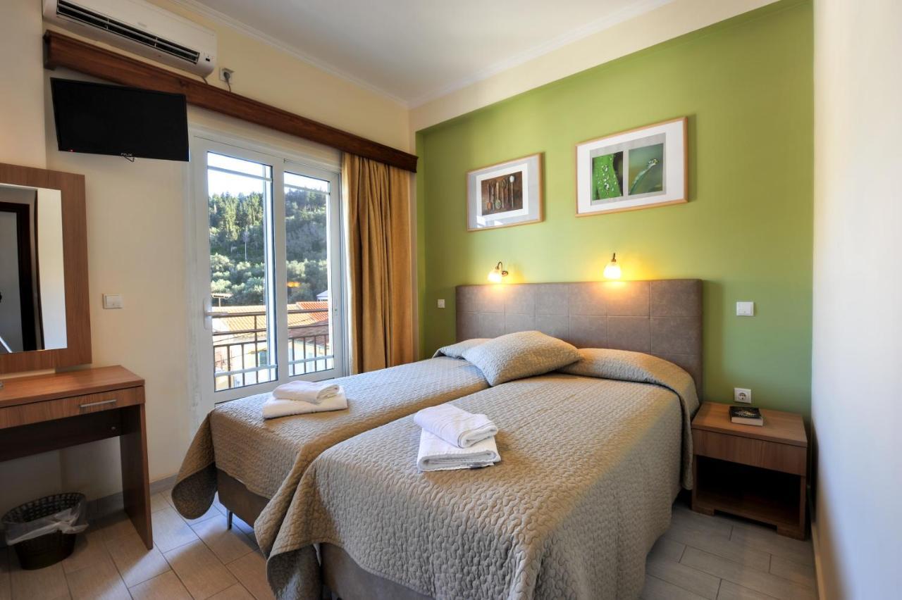 Ilios Hotel Лакка Екстер'єр фото