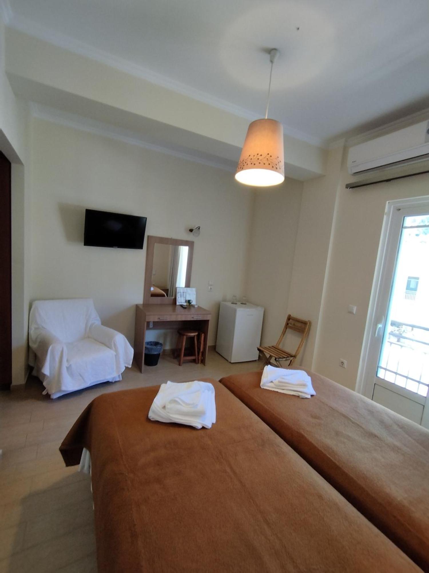 Ilios Hotel Лакка Екстер'єр фото