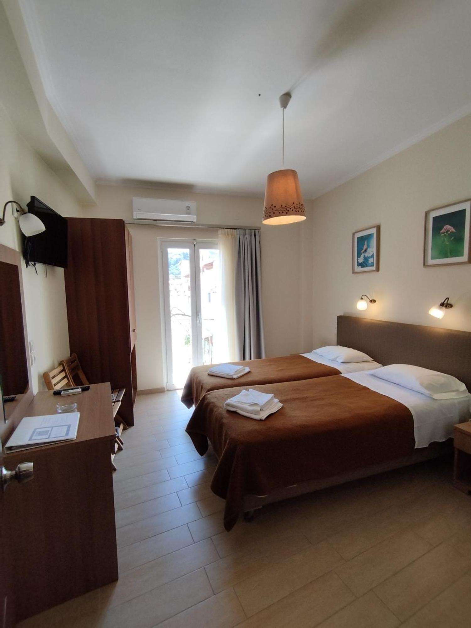 Ilios Hotel Лакка Екстер'єр фото